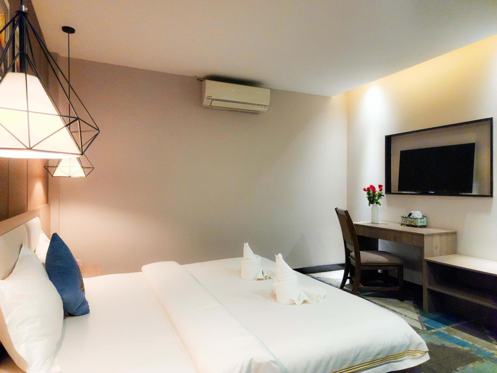 פנום פן 889 Boutique Hotel מראה חיצוני תמונה
