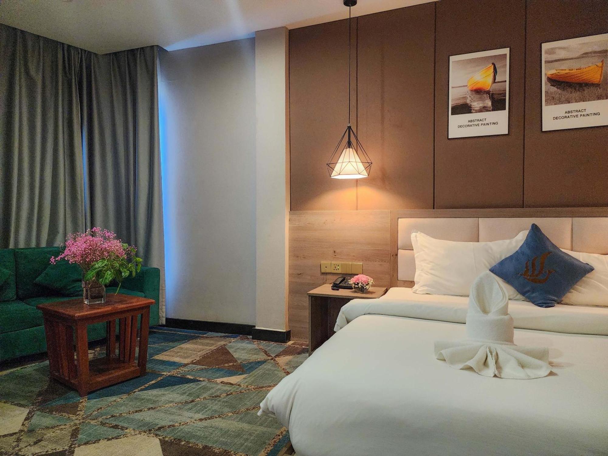 פנום פן 889 Boutique Hotel מראה חיצוני תמונה
