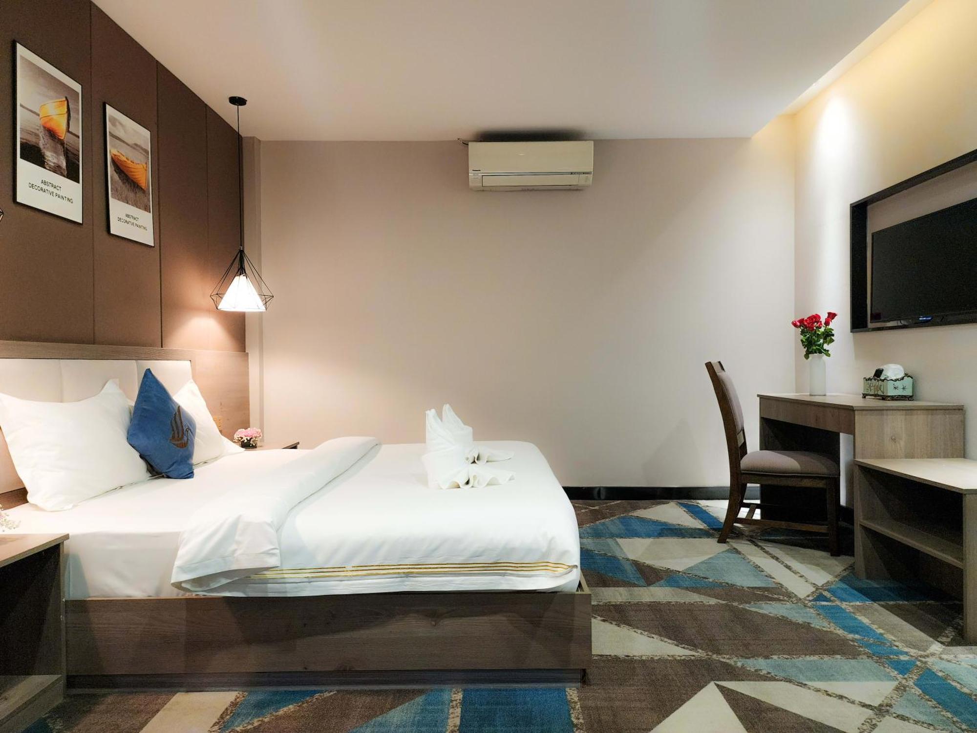 פנום פן 889 Boutique Hotel מראה חיצוני תמונה